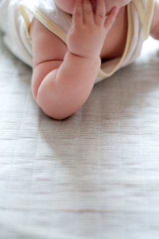 赤ちゃんが泣くのを放置するのは危険 泣かせっぱなしは時間的にはどのくらいが良くない 雑学報知